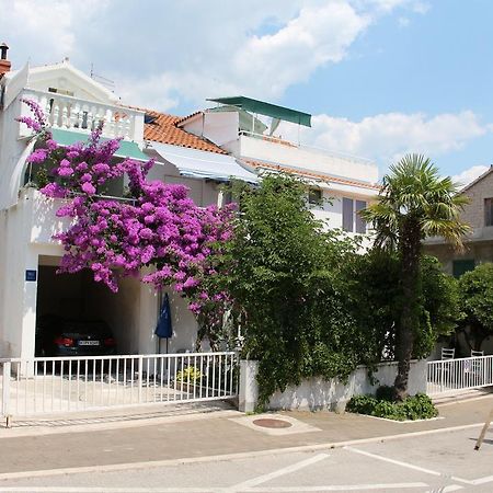 Apartments Suri Vodice Buitenkant foto