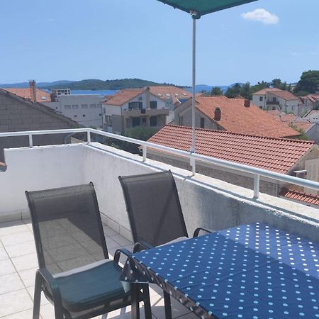 Apartments Suri Vodice Buitenkant foto